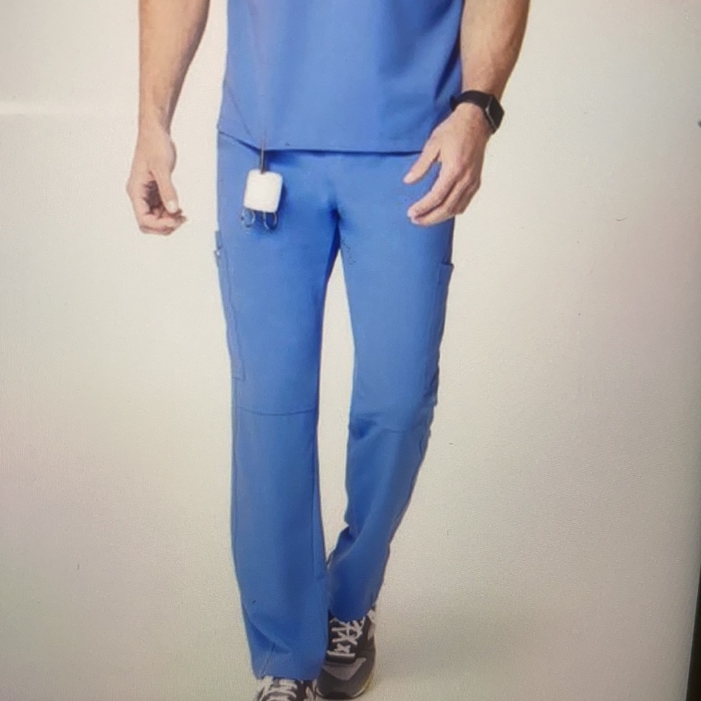 FIGS Axim cargo men’s scrub pant